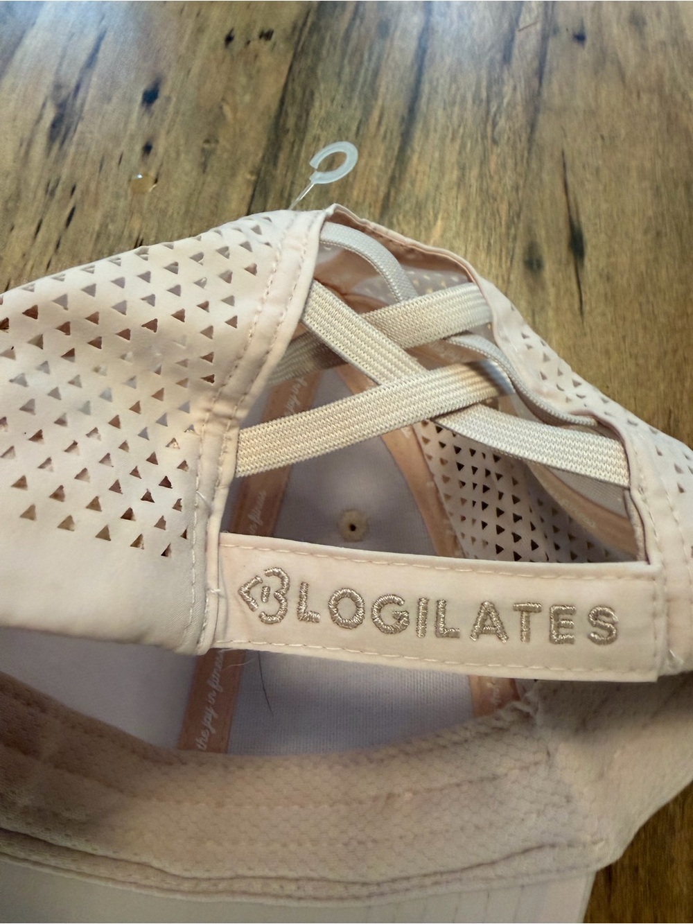 Womens Blogilates cross back, triangle perforated Performance Cap